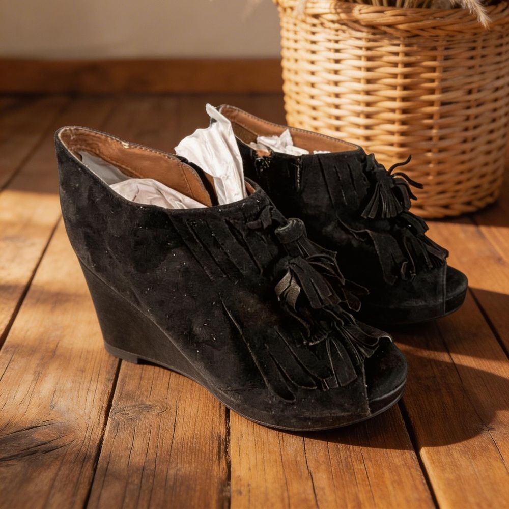 JEFFREY CAMPBELL Womens peep toe Wedges size 8 1/2